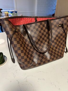 Louis Vuitton Neverfull MM Damier